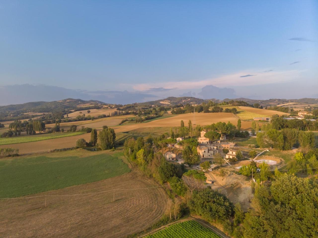 Gh Borgo Pulciano Agriturismo Montone  Dış mekan fotoğraf